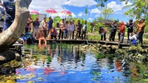 Penjabat atau Pj Gubernur Kaltim ( Kalimantan Timur ), bangga dengan daya tarik Wisata Air Panas Asin Pemapak di Desa Biatan Bapinang, Kabupaten Berau.