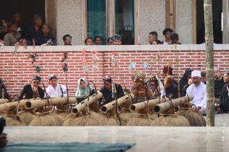 Seren Taun masyarakat adat Kasepuhan Cisungsang, Sumber: Dok. Dispar Provinsi Banten