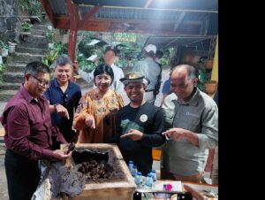 Wisata edukasi di Agrowisata Takoma Desa Sait Buttu Saribu, Kecamatan Pematang Sidamanik, Kabupaten Simalungun. Sumber; Sumber Slamet Riyadi.