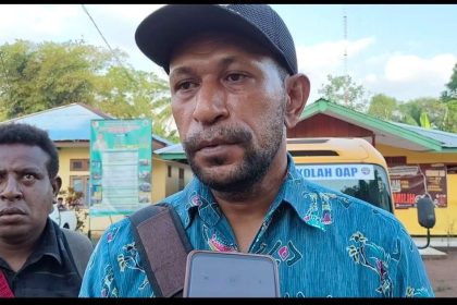 Kepala Kampung Ivimahad, Yohanes Balagaize. Sumber : rri.co.id