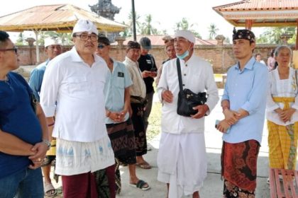 Calon Bupati dan Wakil Bupati Buleleng saat usai rapat tim pemenangan Sumber foto : Balisharing