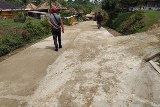 Kondisi Proyek Jalan Desa Tanjung Beringin. Sumber: sumselpost.co.id