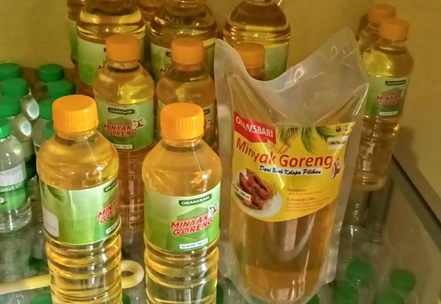 Produk Kelompok Demplot Kampung Oransbari. SumberL dokumentasi TEKAD.