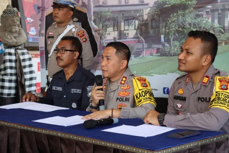 Kapolres Gianyar, AKBP Umar merilis hasil Operasi Zebra Agung 2024. Sumber Foto: WartaBali