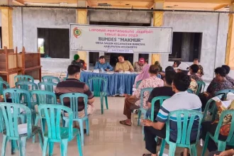 Pemerintah Desa Salen, Kecamatan Bangsal melangsungkan rapat pertanggung jawaban desa, bersama stakeholder terkait di kantor desa. Sumber : Pemdes Salen