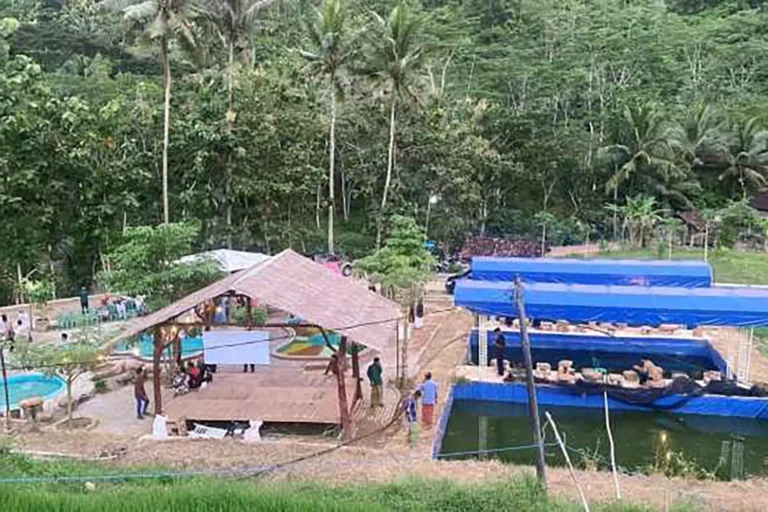 Destinasi wisata Tirto Wiyono, di Desa Tinatar, Kecamatan Punung, Kabupaten Pacitan, memiliki sumber air hangat yang kini sedang dikembangkan. Sumber : Nur Cahyono/Radar Madiun