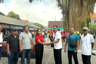 Peringatan HUT Ke-13 FPPD Kota Denpasar digelar di Pasar Adat Penatih, Denpasar Timur. Sumber Foto: PosBali.Net