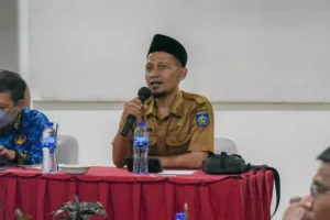 Kepala Dinas Komunikasi Informatika dan Statistik (Kominfotik) Provinsi Nusa Tenggara Barat, Yasrul, S.Kom., M.Eng menjadi narasumber literasi Digital pada Training of Trainer (ToT). Sumber foto : Manikpkominfo