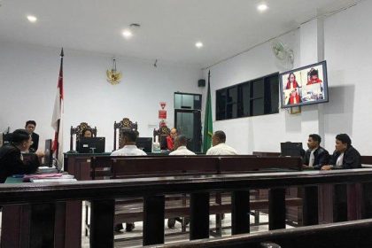 Sidang tuntutan Penjabat Negeri Wahai. Sumber : Tribunambon.com