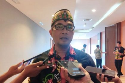 Kepala DPMD Kotim Raihansyah menyampaikan perkembangan polemik di Desa Ujung Pandaran.