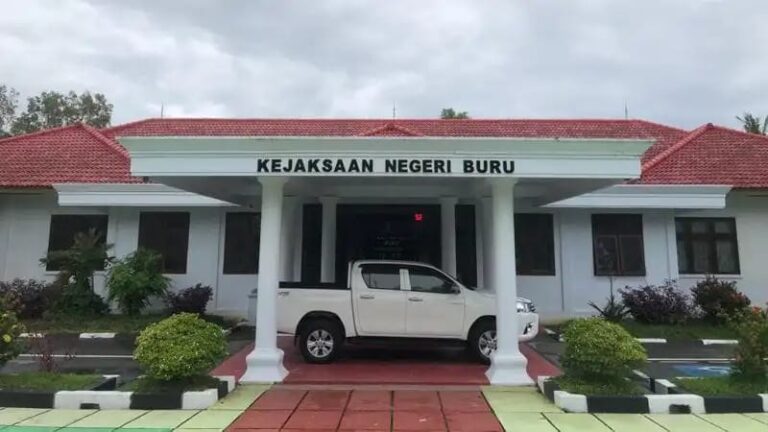 Kantor Kejaksaan Negeri (Kejari) Kabupaten Buru, Maluku. Sumber : rri.co.id