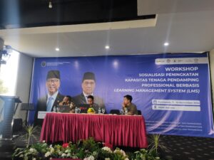 Sesi paparan materi Workshop Sosialisasi Peningkatan Kapasitas TPP Berbasis LMS. Sumber: Dok. Kolom Desa