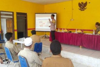 Sosialisasi bahaya Narkoba di Desa Langgosipi. Sumber: Tribunnews.com