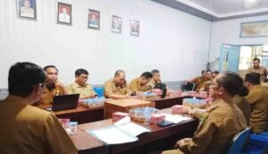 Suasana penerimaan Tim Replikasi Perluasan Percontohan Desa Antikorupsi Provinsi Kalteng, di aula Kantor Insfektorat Kabupaten Kapuas.