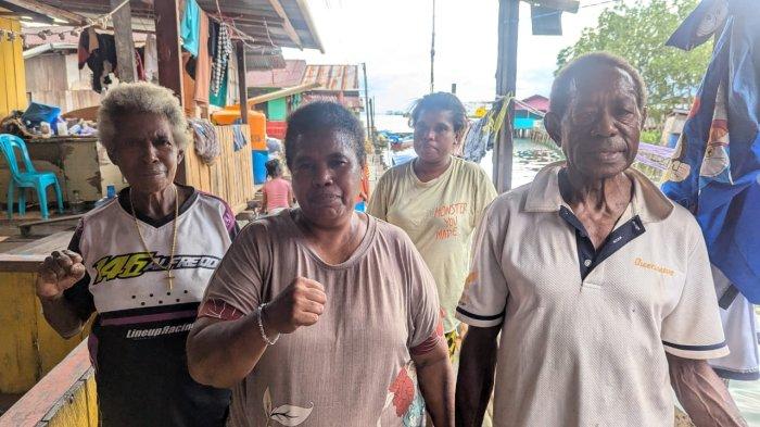 Koordinator Kampung Nelayan Kelurahan Malawei, Yohana Marini. Sumber : tribun-papua.com