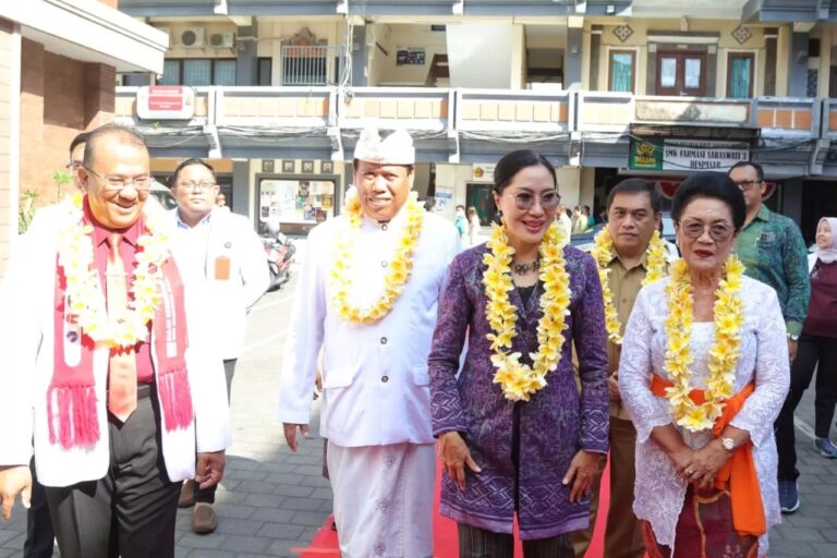 Ketua TP PKK Provinsi Bali, drg. Ida Mahendra Jaya saat menghadiri BKGN di RSGM Saraswati Denpasar. Sumber foto : Istimewa