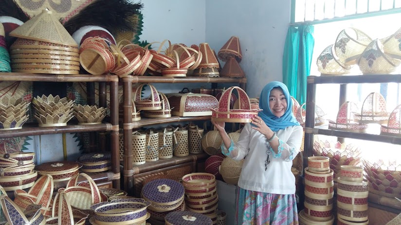 Aneka Produk Anyaman Bambu Desa Gintangan. sumber: Dokumentasi Widodo.