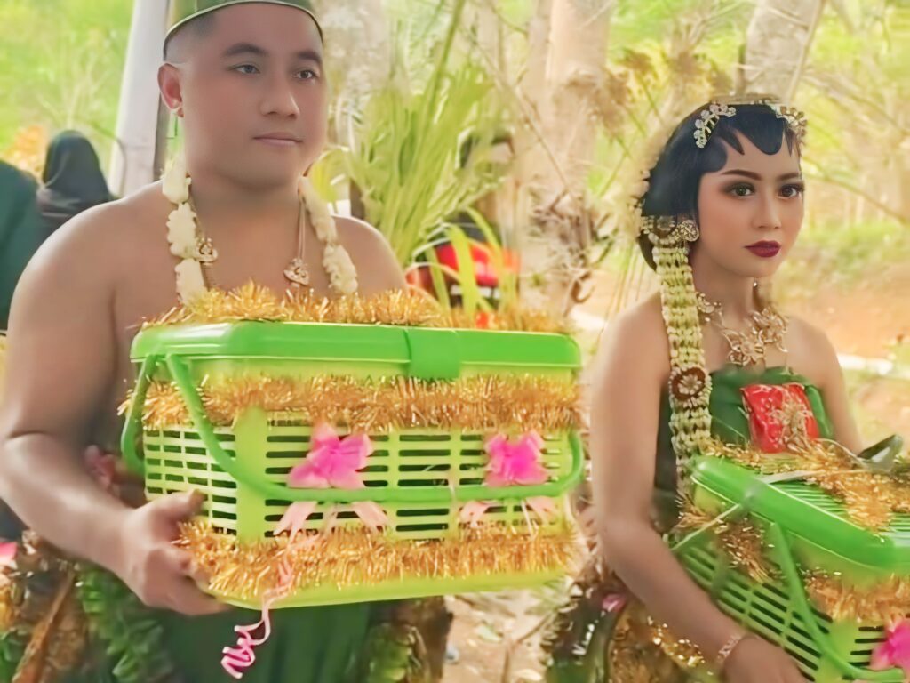 Ritual Manten Kucing, Tradisi Unik Warga Tulungagung saat Musim Kemarau Ritual Manten Kucing. Sumber: @Disbudparkabtulungagung