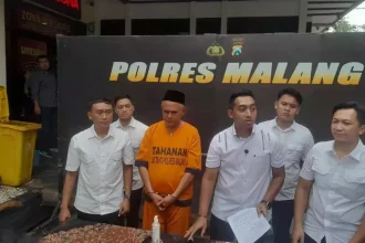 Satreskrim Polres Malang menangkap Kades Pagak, Sumber: Istimewa