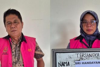 Eks Kades dan Bendahara Desa Simpang Raya ditetapkan sebagai tersangka oleh Kejari Kuansing. Sumber: detiksumut.com
