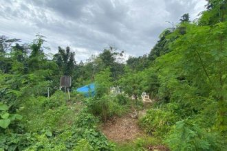 Kondisi TPU Covid-19 di Desa Hunuth. Sumber : TribunAmbon.com