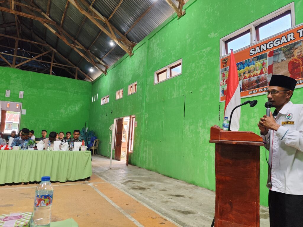 Kepala Desa Pondok Lunang, Burhan Dahri. Sumber: Dok. Pribadi.