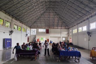 Kegiatan pelatihan digitalisasi BUM Desa di Desa Air Merah. Sumber: Dok. Pribadi.