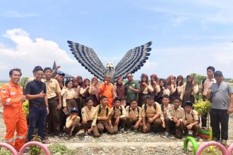 Studi Tour Siswa di Ekowisata Burung Hantu Desa Sumberharjo. Sumber: Dokumentasi Pemdes Sumberharjo.