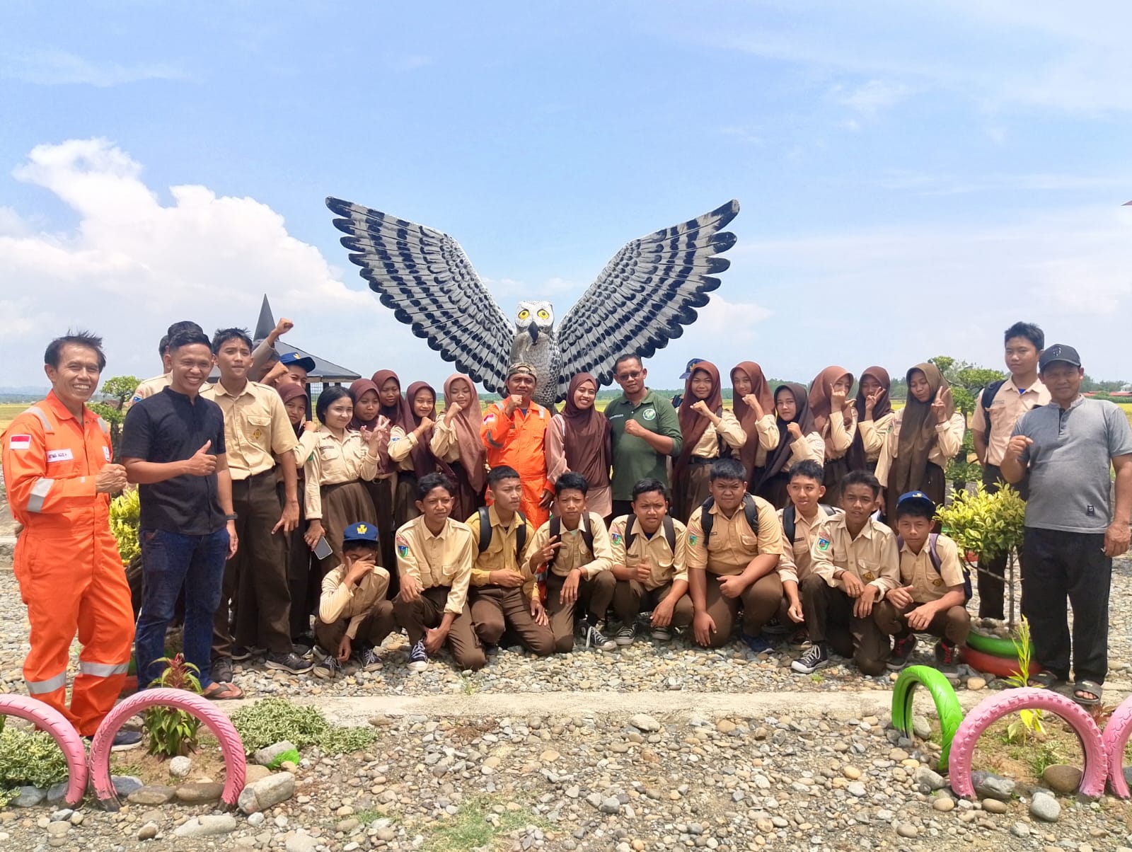 Studi Tour Siswa di Ekowisata Burung Hantu Desa Sumberharjo. Sumber: Dokumentasi Pemdes Sumberharjo.