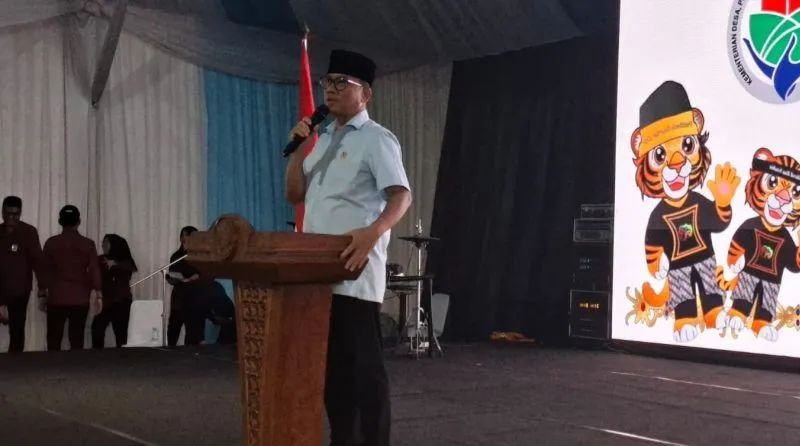 Mendes PDT apresiasi pengembangan potensi Desa Tepian Langsat. Sumber: Antara