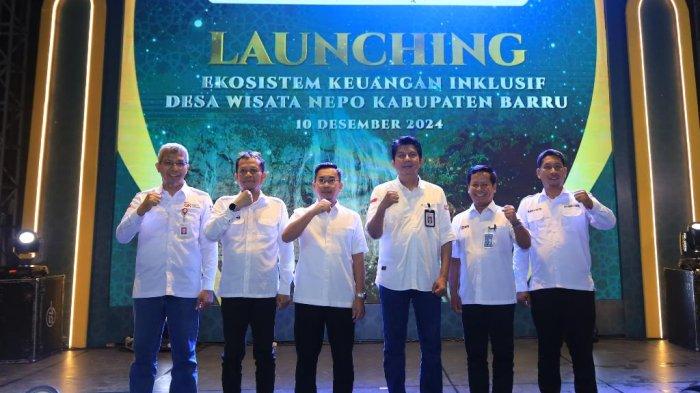 Foto bersama kegiatan Launching program Ekosistem Keuangan Inklusif (EKI) di Desa Nepo. Sumber: tribun-timur.com