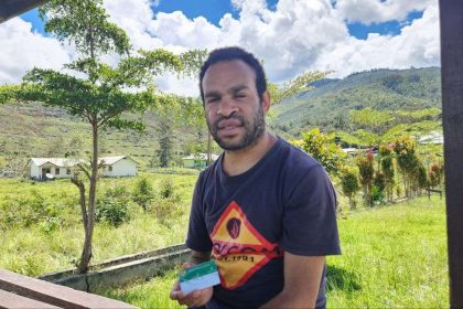 Penyandang disabilitas, Abdul Rahmat Azzudaes Kuban (28). Sumber : rri.co.id