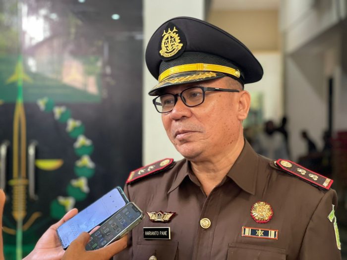Kepala Kejari Halteng, Harianto Pane. Sumber : haliyora. id