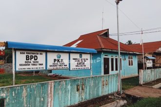 Halaman Kantor Kepala Desa Yaro. Sumber : swaramalut.com