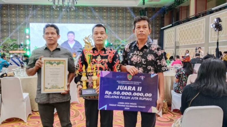 Desa Upon Batu Berhasil memperoleh Juara II dalam Anugerah Lomba Desa Wisata tingkat Provinsi Kalimantan Tengah. Sumber: Pemkab Gunung Mas