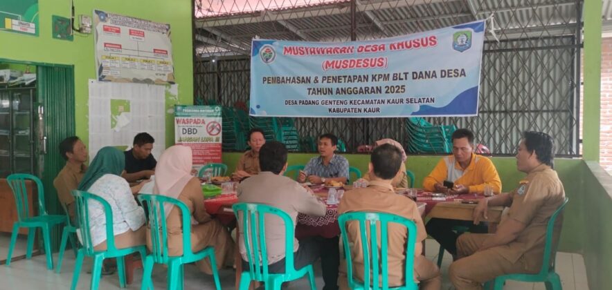 Musyawarah Desa Khusus (Musdessus) Desa Padang Genteng. Sumber: infokini.news