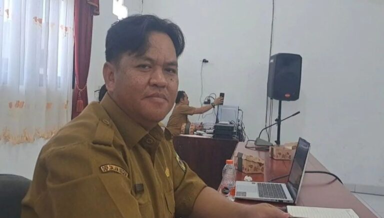 Kabid Pemerintahan Desa DPMD Gumas Inda Setio Wahono. Sumber: Antara