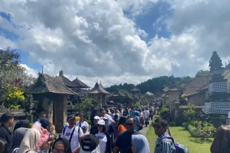 Kondisi Desa Wisata Penglipuran saat dipadati pengunjung, Sumber: Desa Wisata Penglipuran