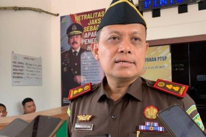 Kepala Kejari Halmahera Selatan, Ahmad Patoni. Sumber ; tribunternate.com