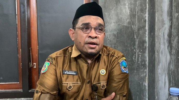 Kepala Bidang Pemerintahan Desa Dinas PMD Halmahera Selatan, Iksan Mursid. Sumber ; tribunternate.com