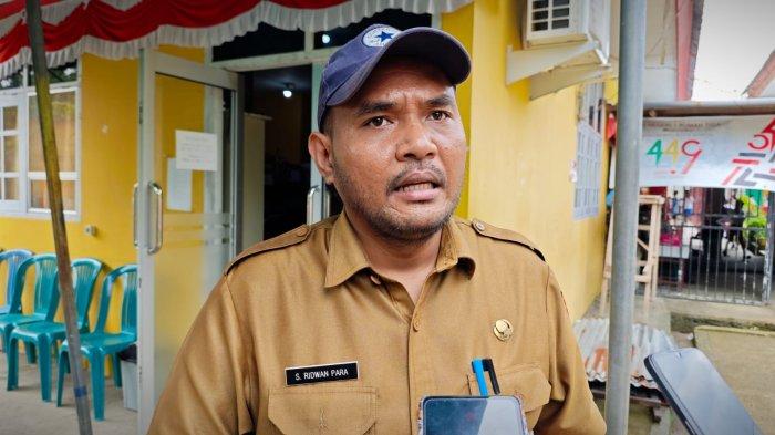 Penjabat Kepala Desa Rumahtiga, S. Ridwan. Sumber : TribunTernate.com