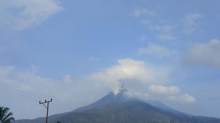 Sebanyak 7 Desa di NTT Terjadi Banjir Lahar Gunung Lewotobi