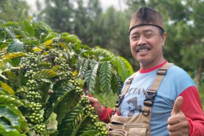 Kepala Desa Sumberjati, Andriya Suwito. Sumber: Kolom Desa.