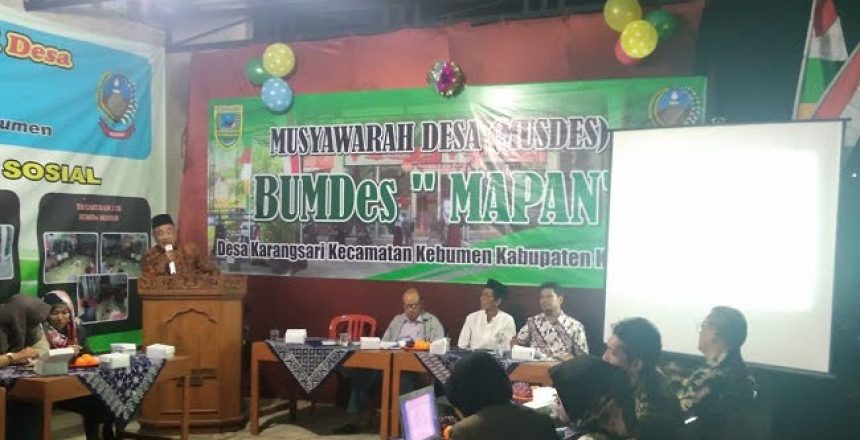 Kegiatan BUM Desa Mapan Desa Karangsari bersama masyarakat melakukan Musyawarah Desa. Sumber foto: website resmi Kebumen Ekspres.